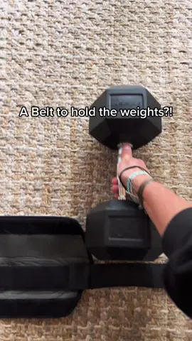 Def just leveled up🔥 #TikTokFitness #hipthrustbelt #foryou #FitTok #homegymequipment #glutes #exerciseathome #hipthrust #glutesworkout #fitmoms #fitnesstips #workoutfromhome #Fitness