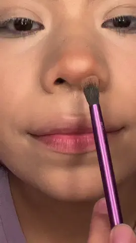 Nose contour 🫠 #makeup #wetnwildbeauty #contour#buttonnose #beautyhacks