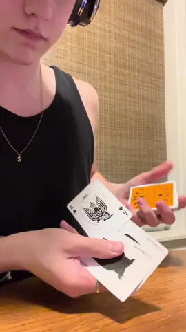 what you're seeing is pure sleight of hand... #MINDORDERING #fyp #cardistry #sleightofhand #magician #watchclose #wow #foryou #cards #trickyfingers