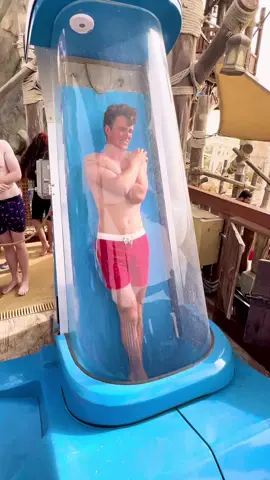 TAG a friend who needs to try this trap door waterslide 🤯🙋‍♂️ #yaswaterworld #abudhabi #waterslide #trapdoor #freefall #scared #extreme #adrenaline #fear #slide #pool