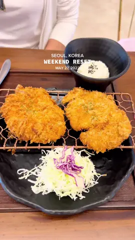 nothing better than eating & EATING on vacation 😮‍💨🍰🍱🍲🍣 #seoultravel #naturetiktok #travelwithme #southkorea #vacationvibes #postgrad #korea