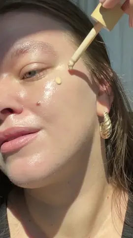 #naturalmakeup #glowyskin #getreadywithme #skintok #skintint #cleangirlmakeup