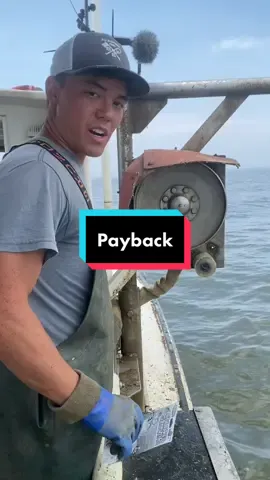 🦀 if you’re not pranking the fleet, you ain’t no crabber. #youaintnocrabber #crabber #marylandcheck #chesapeakebay #bluecollar #bluecollarbluecrab #fvsoutherngirl #bodkinpointseafood #waterman #commercialcrabber #prank #commercialfishing #supportlocal #freshseafood  #smallbuisness