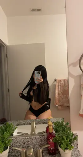 Now that my emo phase is over 🥺 #PerfectPrideMovement #ReadyForHell #MINDORDERING #explore #latina