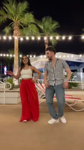 Los summer fits☀️❤️ @kora.ymaa #foryou #fyp #trending #viral #parati #baile #amor #relationshipgoals #MINDORDERING