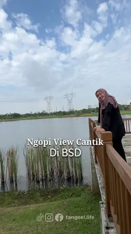 Ngopi bonus view cantik di BSD🤩📍Vanya Park#tangsellife #exploretangsel #tangsel #vanyapark #coffeetime #kulinertangsel