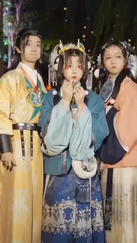 um?.... #hanfu #汉服 #西塘汉服文化节 #cosplay