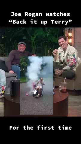 His reaction at the end 😂😂😂 #joerogan #jre #rogan #flagrant2 #andrewschulz #backitup #jokewrld