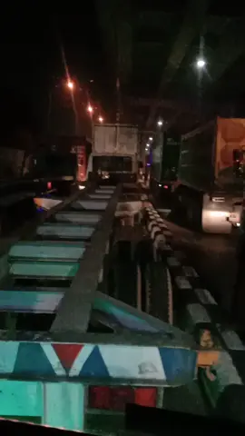 paduan suara ketika tanjung priuk macet😂😂😂