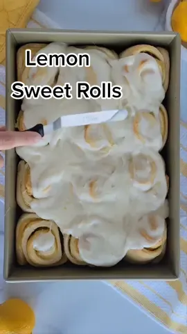 Lemon sweet rolls with cream cheese icing 🍋 #baking #baketok #lemonrolls #lemon #food #sweets #homemade #baker #creamcheeseicing