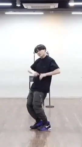airplane pt.2 (JUNGKOOK FOCUS) dance practice #fyp #jungkook
