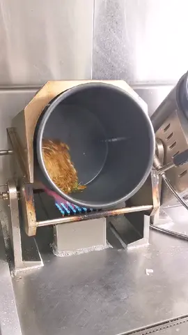 灶为易自动炒菜机，滚筒自动炒菜机，炒菜机器人，适用于炒粉炒饭炒面，炒快餐#自动炒菜机 #自动炒粉机 #炒粉 #炒飯 #炒菜机器人 #出口贸易