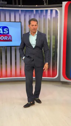 Entrei na trend, desenrola, bate, joga de ladinho, #tiktok #danca #fama #dançinha #trend #ttk #jornalista #dancinha #dance