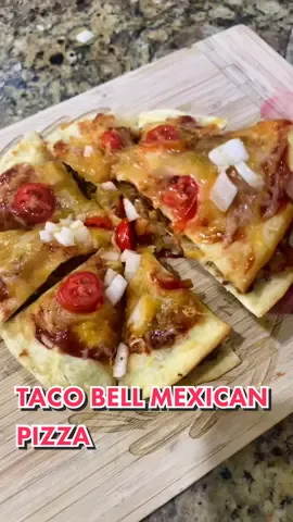 HOMEMADE TACO BELL MEXICAN PIZZA 🍕 #thisisbossinglybossing #mexicanpizza #tacobell #homemade #tacobellmexicanpizza #copycat