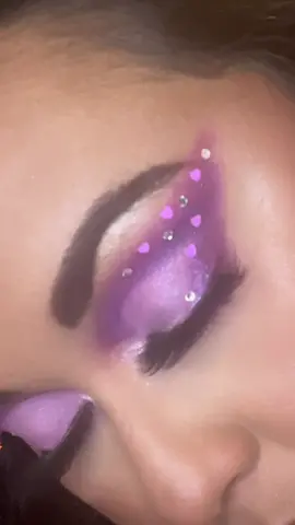 Some colorful looks for the summer! Which one is ur favorite?  #MakeASplash #makeuphacks #makeupartist #summervibes #makeuptutorial #barbiemakeup #pinkasthethic #purpleeyeshadow #Summer #summermakeup