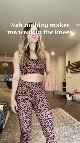 WEAK IN THE KNEES #husband #sahm #MomsofTikTok #momsbelike