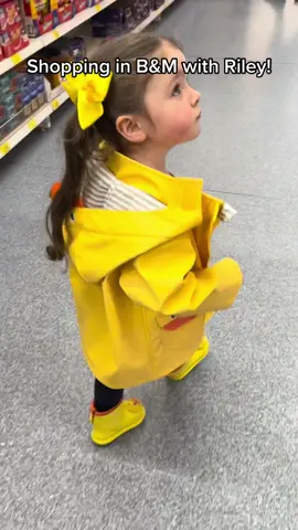 Why does this always happen in B&M? 😂 #toddlersoftiktok #toddler #toddlermom #mumsoftiktok #ducksoftiktok #shopwithme #shopping #letsshop #funny #hilarious #shoppinghaul #daughter #cute #adorable #foryou #fyp