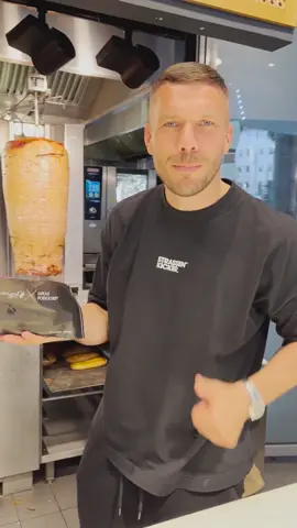 Döner ist Chefsache 😎🥙 @mangal_doener #chef #döner #enjoy
