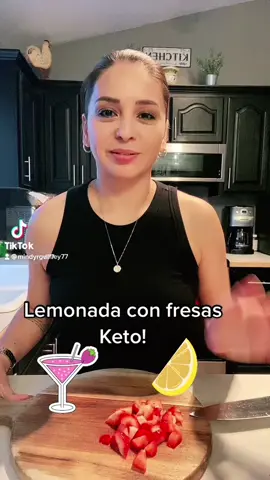 #ketolemonade #lemonadesquad #lemonsqueezy #iflifegivesyoulemons #ketodiettips #dietdrinks #texsotan #texanshelpingtexan #texasgirlsqaud #texasmomsoftiktok #texasmomof3 #bartenderstyle #bartendersecret