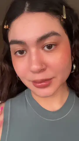 let’s do a lip combo using my new @merit  lipstick 🥰✨ #makeuptutorial #cleanmakeuplook #lipstick #lipstickcombo #meritminimalist #merit #gifted