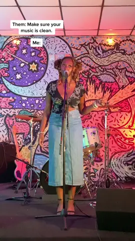 “pop” by @arilennox i just couldn’t resist #arilennox #arilennoxcover #neosoul #atlsinger #atlartist #artistshowcase #blackgirlaesthetic #blackgirlmagic #thriftfit #thriftedfit #thisorthat #newmusic