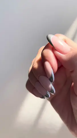 ☀️🫶🏻😏 #nails #kyliejennernails #nailart #frenchtipnails #sunlight #sunlightchallenge
