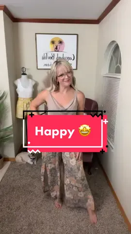 Who’s not happy when you get a cute new outfit?!  Link to outfit in bio 😘 #coopersbunch #moneycanbuyhappiness #plantcityfl #coopersbunchboutiki #BeNice #letsbefriends #onlineboutique