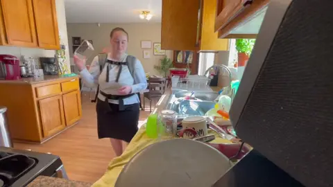 You know you’re a mom when you have to clean, cook and baby wear all at the same time😂#CleanTok #cleaningmotivation #momtok #cleaningasmr #boymamalife #cleaningkitchen #cooking #babywearing #babywearingmama #cleaning #cleaningtiktok