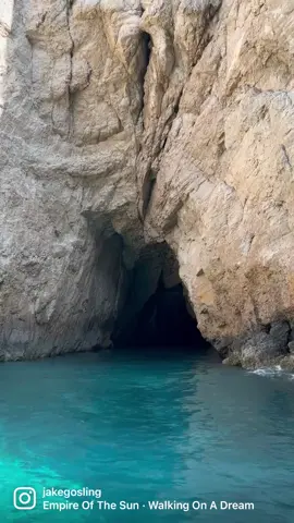 Boat day out in Grecce 🇬🇷 ⚓️💙 #Greece #zante #bluesea #boat #island