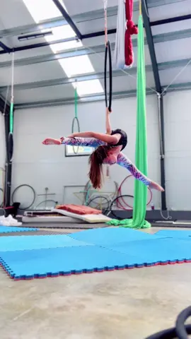 Még pár edzés a nyári szünet előtt💪🏼🎪 Hova mentek nyaralni?☀️✈️
