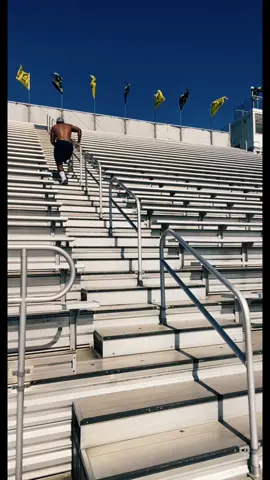 Just some motivation for y’all today !!!!!#ItsGreatOutdoors #fyp #GymTok