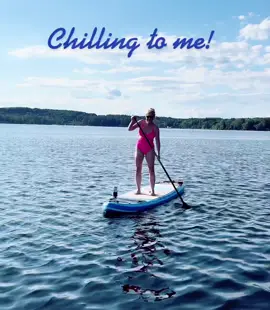 Chilling, what does it mean to you? This is a favorite way to have a drink on the water! #chillmelodies #chillwithtiktok #lakelife #lakelife2022 #letschill #drinkonthevwater