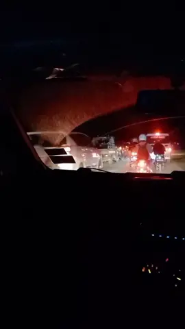 parah macetnya sdh hampir 1 jam ga jalan