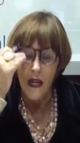 Quem aí ainda deseja o que não pode ter? 😅 Vídeo retirado do @sensemarcia  #tiktok #marciasensitiva #sensemarcia #humor #conselhos