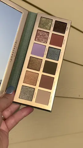 Got my hands on the new @ABH Cosmetics Nouveau Palette—isn’t it STUNNING?! Swatches are going up tomorrow on my IG! #CheetosReaperReactions #anastasiabeverlyhills #norvina #newmakeup #newmakeup2022 #ItsGreatOutdoors #eyeshadowpalette #eyeshadow #summervibes #summertime #trending
