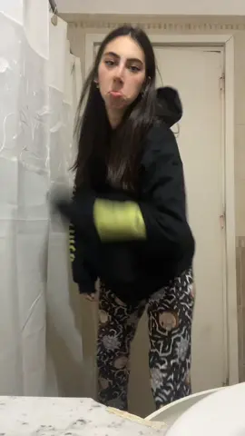 Me dolió enserio igual. lnsta @agos.cuIotta✨
