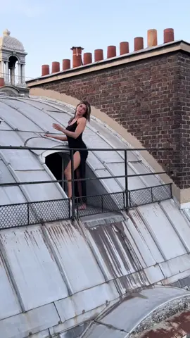 POV: i’m your neighbor in Paris 🌹
