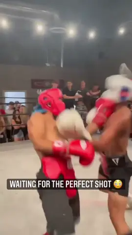 He was patient and hit him with the power punch 😳 (via curmelmoton1) @espnringside #boxing