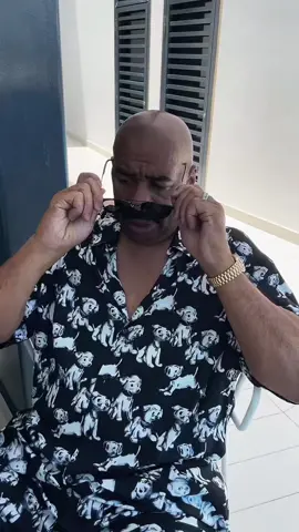 Pulling this one out the drafts in honor of Father’s Day 🤣🥰 Happy Father’s Day big guy 🤍 @Steve Harvey
