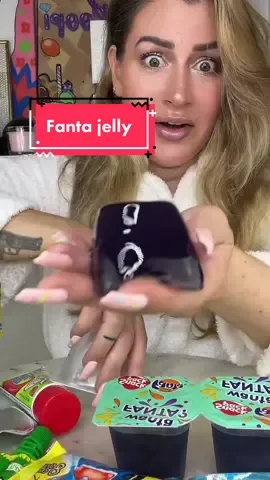 Test des Fanta jelly 🍇 !! #fanta #jelly #jellycandy #food #us #fyp