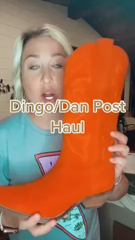 I forgot to post this🙈 #haul #boothaul #cowboyboothaul #cowgirlboots #dingo1969 #nashville #westernfashion #westernfashioninspo #bohowesternfashion #haultime #neonwrangler #roughiemcduffie #broadwaygirls #unboxing #danpostboots #danpost