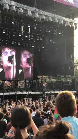 Because maybe, You're gonna be the one that saves me, And after all, You're my wonderwall #oasis #liamgallagher #wonderwall #wonderwalloasis #osondocamiño 2022