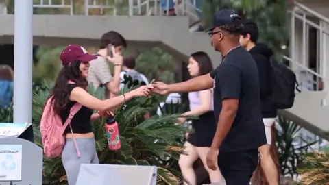 Funniest pickup line 😂 (that just happened) #dating #pickupline #pickuplines #prank #collegeprank