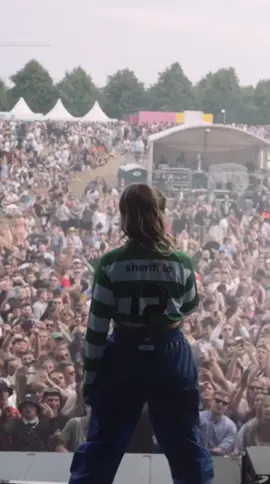 Up👏De👏Flats👏🧡 The energy at Gemma Dunleavy’s performance for #FF22 was immaculate 🤌 #festivalseason #dublin #ireland #irish #fyp #musicfestivalszn #forbiddenfruit2022