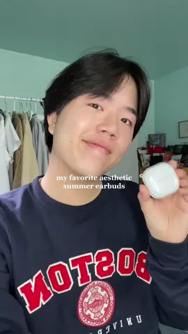 Music has never sounded better than on @samsungus Galaxy Buds2 💙 #ad #aesthetic #earbuds #galaxybuds2 #teamgalaxy #samsungcollegeus #productivity #productivity #college #summervibes #nyc #music #techtok
