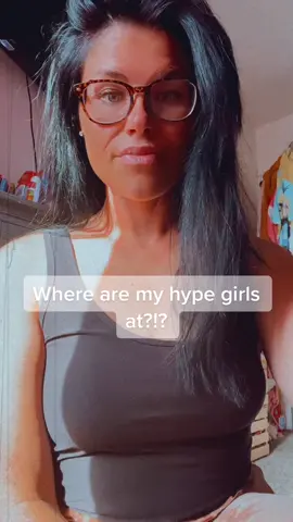 Woman supporting woman 💓 #hype #support #viral #friends