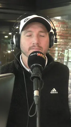 The Oracle has spoken! North Melbourne are morals this weekend 🔮 @dthomas_39 #triplemfooty #afl #footy #fyp #midweekrub
