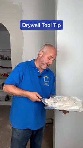 Do you know how to drywall your corners perfect every time? #homereno #homerenovisiondiy #drywall #drywallrepair #drywalltips #drywalltools