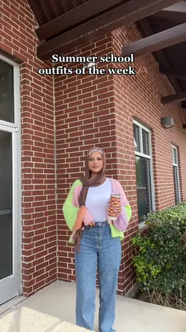 Kissy face or it didnt happen 😗 would you guys want more videos like this? ✨#outfits #hijab #OOTD #OutfitsOfTheWeek #style #fashion #fyp