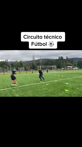 Circuito Fisico Tecnico; pliometria, fundamento de pases, cabeceo y orientaciones + finalización ⚽️🍫 #tiktok #fppppppppppppppppppp #viral #CoolrayConPower #chile #fyp #like #templo #gloriaadios #si #follow #paine #buin #linderos #fypシ #viraltiktok #entrenamiento #futbol #parati #personalizado #santiago #fpy